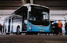 Sostinės gatvėse testuojamas naujos kartos elektrinis autobusas