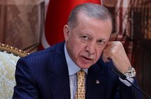 R. T. Erdoganas pasveikino V. Putiną, pasisiūlė tarpininkauti sprendžiant karą Ukrainoje