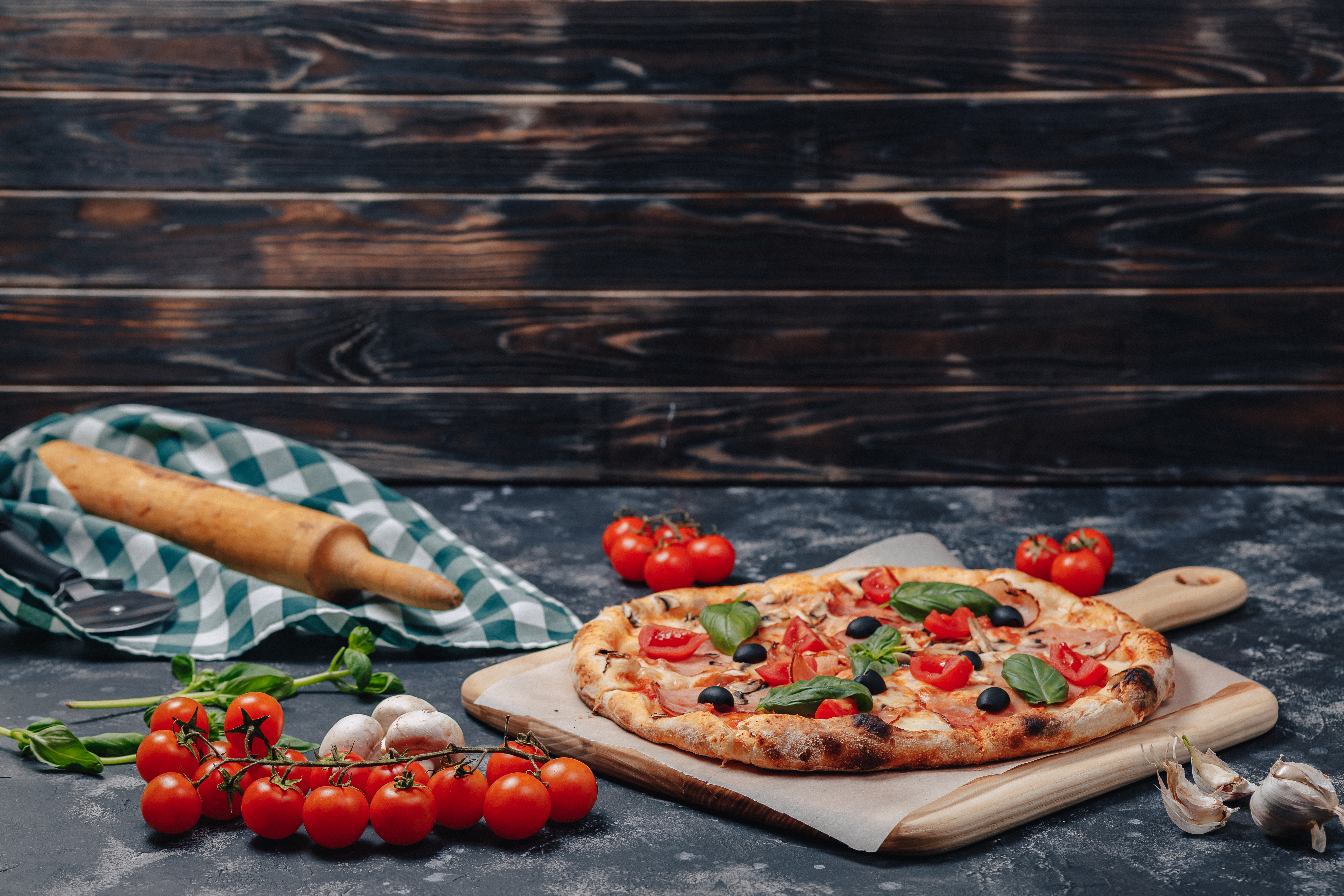 Nel capoluogo della pizza napoletana, la Margarita è stata creata in modo speciale: è stata utilizzata la bandiera italiana