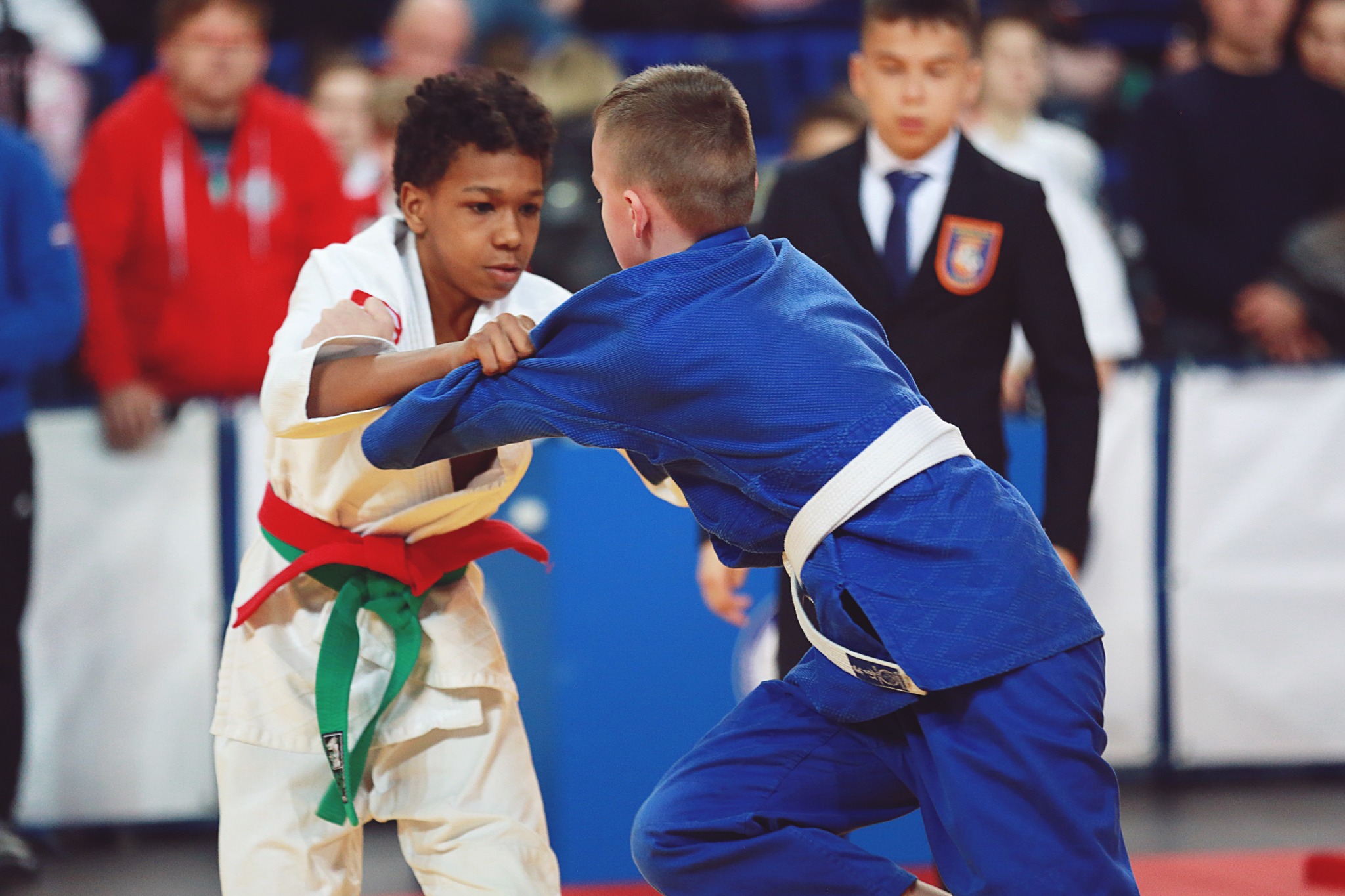 Budoka judotrofeer for unge jagerfly