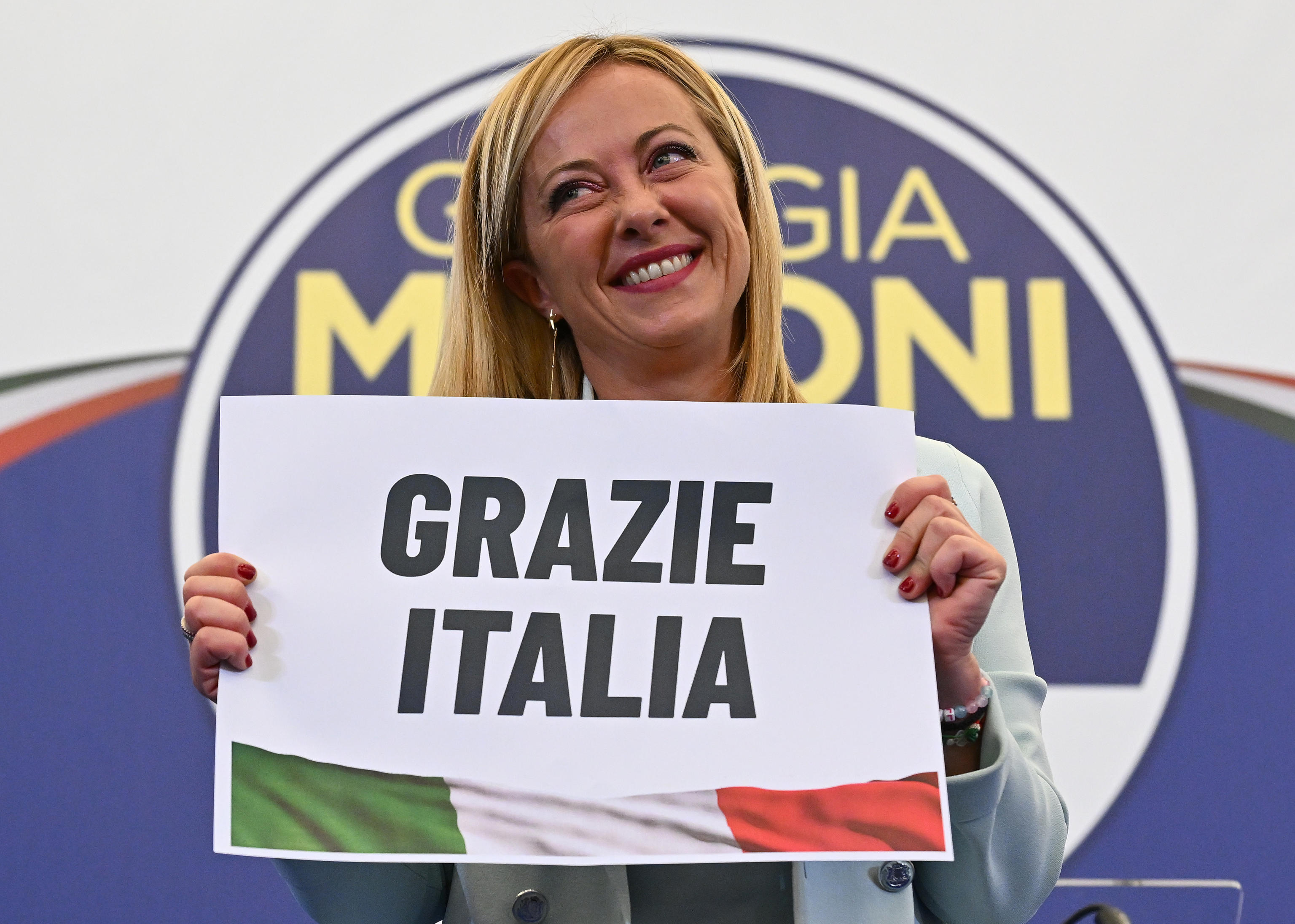Alle elezioni italiane trionfa un partito dalle radici neofasciste