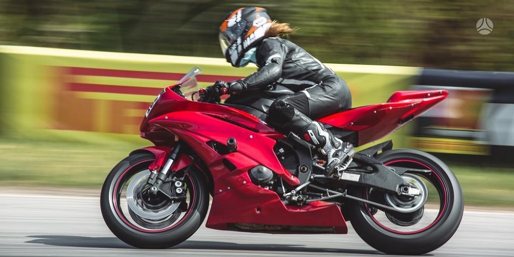 W sezonie wyścigów motocyklowych – niespodzianka: kobiety spróbują siebie