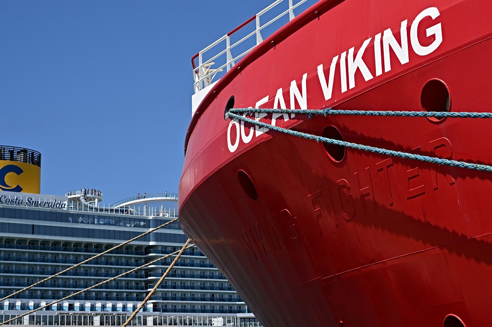 Negli ultimi due giorni, la nave “Ocean Viking” ha soccorso più di 500 migranti
