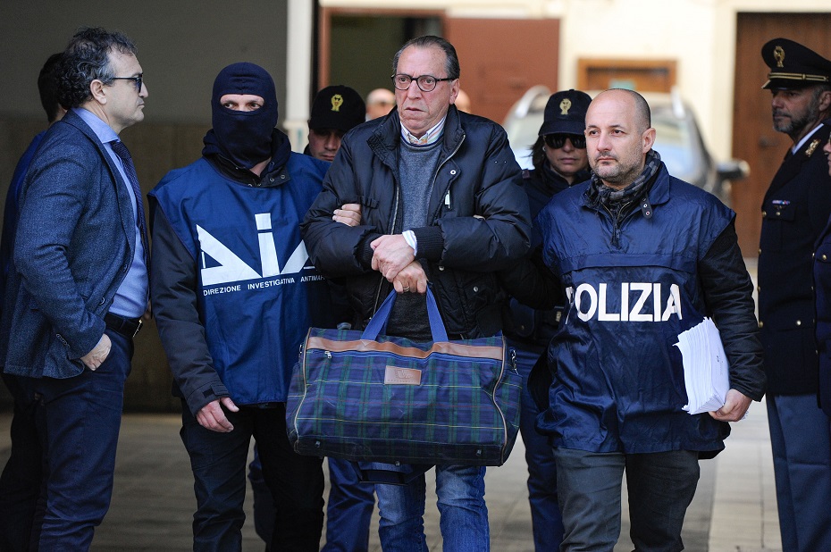 Media: Il boss mafioso più ricercato, il signor Messina Denaro, arrestato in Italia