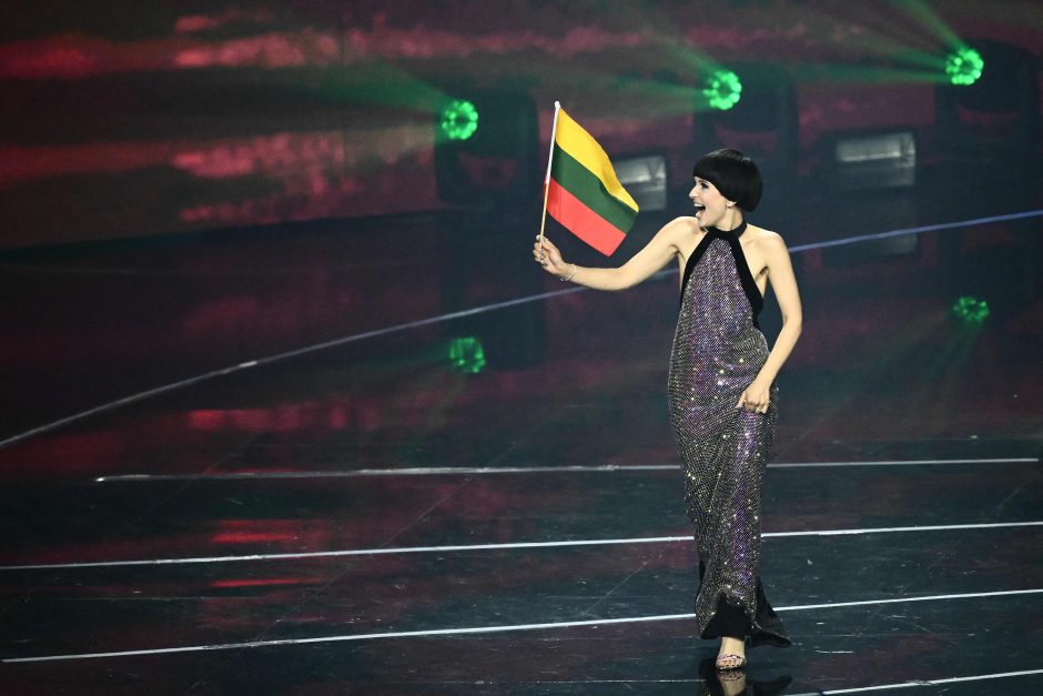 Eurovision-finale: hvordan stemte kommisjonen og offentligheten på Monika Liu?