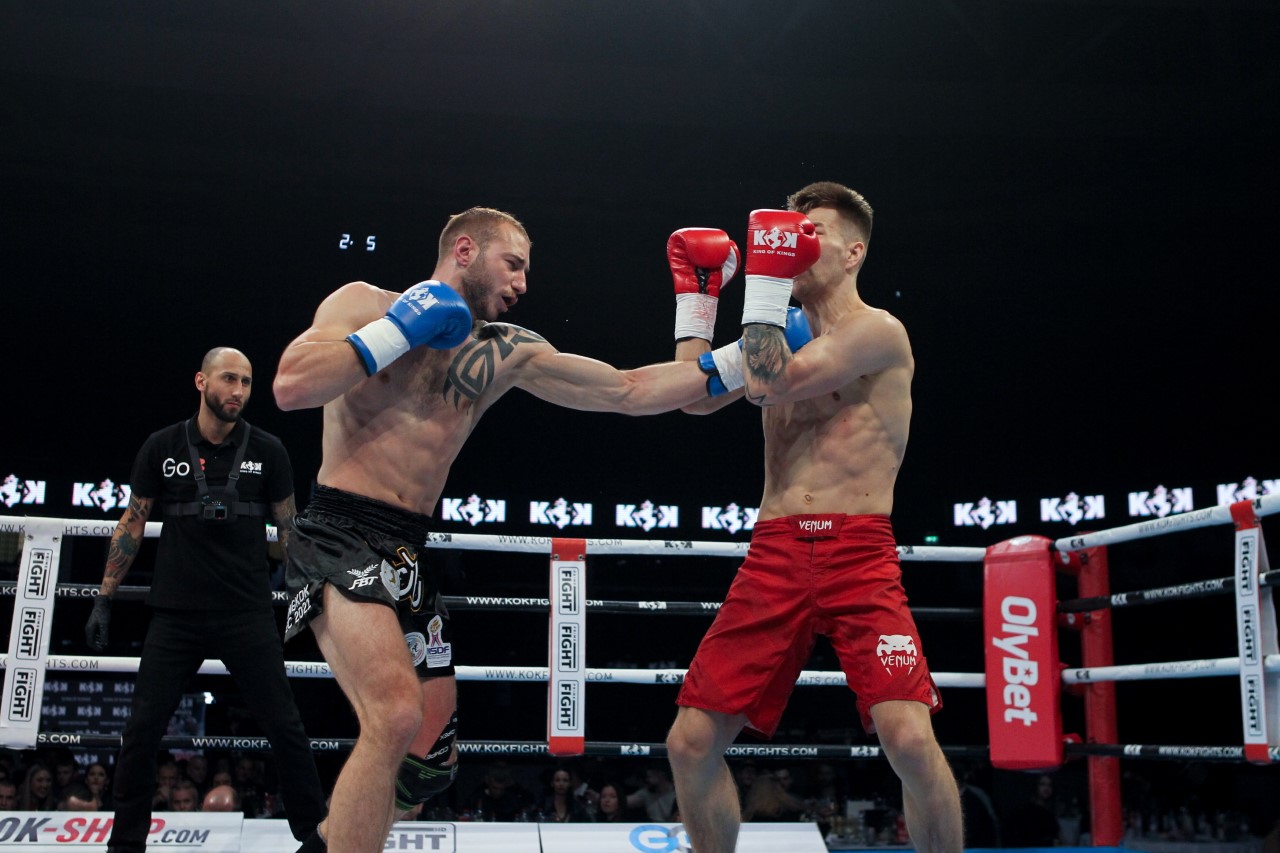 Den skandaløse nordmannen har lovet å avslutte kampen med Mr. Narauskas med knockout