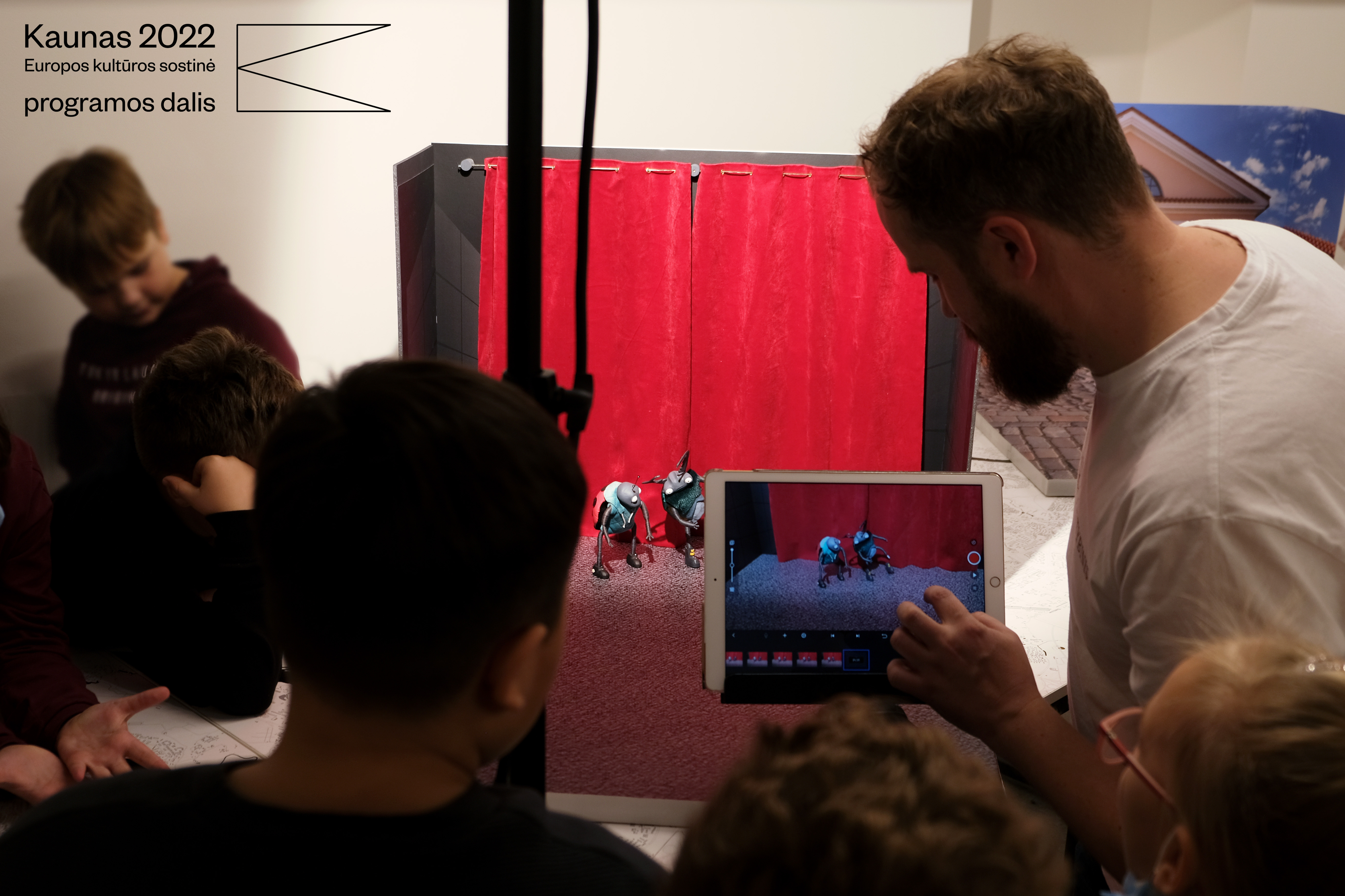 Warsztaty animacji zapraszają młodych miłośników filmu do odkrywania swojego potencjału twórczego