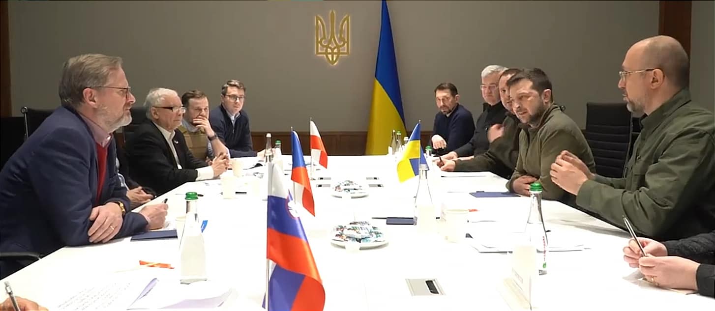 Premierzy Polski, Czech i Słowenii powrócili po wizycie w Kijowie