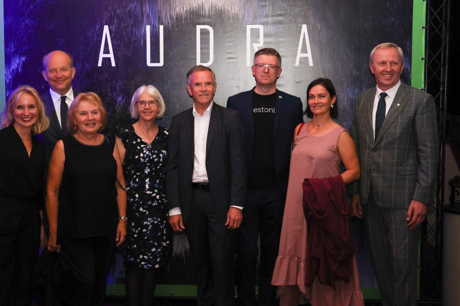 Ærede gjester samlet seg til den første premieren på den nye sesongen av Kaunas National Drama Theatre «Audra».