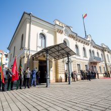 Kadetus sveikinusi D. Grybauskaitė: mums visiems esate pavyzdys