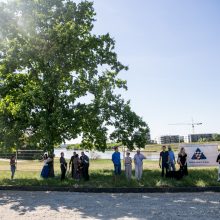 Paskelbta Laisvės kario skulptūros statybų pradžia – įleista simbolinė kapsulė