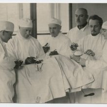 Kaip prieš 100 metų atrodė Lietuvos medikai ir pacientai?