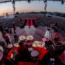 „BrainStorm“ pradėjo koncertų turą: pirmame pasirodyme – beveik 30 tūkst. žmonių