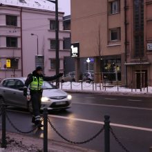 Pareigūnų patikrinimas Kaune: baudomis apipylė skubėjusius „A“ juosta 