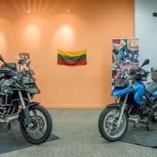 Lietuvos motociklininkų pora išvyko į kelionę aplink pasaulį