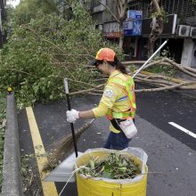 Taivaną užgriuvęs supertaifūnas pareikalavo trijų gyvybių, beveik 350 žmonių sužeisti