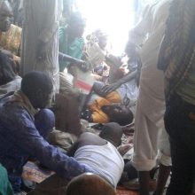 Nigerijos karo lėktuvui per klaidą atakavus stovyklą žuvo 52 žmonės