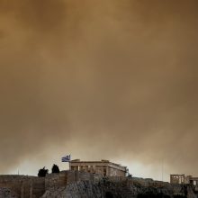 Atėnus apgaubė didelio miškų gaisro dūmai