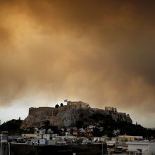 Pražūtingi gaisrai Graikijoje: nelaimės aukų padaugėjo iki 79