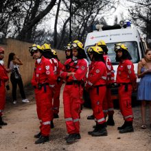 Pražūtingi gaisrai Graikijoje: žuvusiųjų skaičius išaugo iki 74