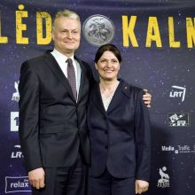 Žinomi žmonės įvertino A. Juzėno režisuotą dramą „Pelėdų kalnas“