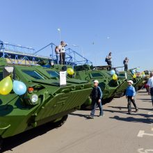Sukniubusi Ukrainos ekonomika kabinasi į investicijas ir karo pramonę