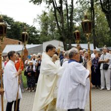 Atlaidai Palangoje virto kunigo palydomis