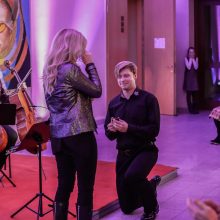 Violončelininkas Karolis Vaičiulis koncerto metu pasipiršo savo mylimajai