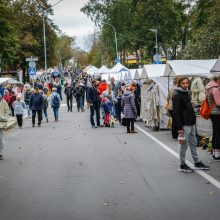 Palanga pražydo ir suskambo tarptautiniu folkloro festivaliu