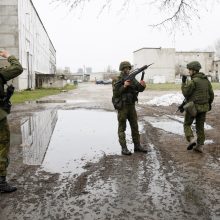Klaipėdos mieste – ginkluoti kariai