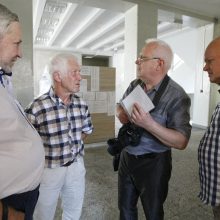 Abiturientų susitikimas Vytauto Didžiojo gimnazijoje po 50 metų