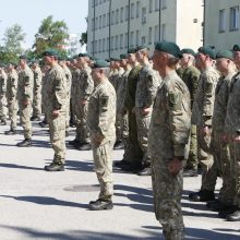 Klaipėdos Dragūnų batalione – vadų pasikeitimas ir šauktinių išlydėtuvės