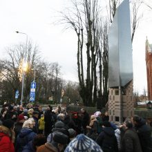 Palanga pasipuošė nauju paminklu ir Signatarų alėja