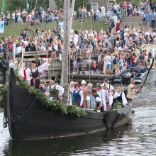 Uostamiestis pasitiko istorinių laivų flotilę