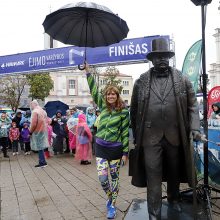 Tūkstančiai kauniečių nepabūgo prasto oro ir ryžosi dalyvauti ėjimo varžybose