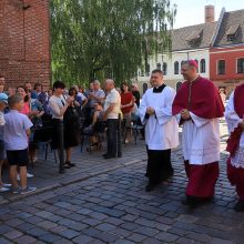 Arkivyskupas K. Kėvalas sutiktas Kauno katedroje: melskitės už mane!