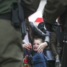 Nauja grėsmė protestuotojams Minske: gali pradėti atiminėti vaikus