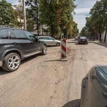 Vairuotojų kančios: uždaryta Maironio gatvė, K. Donelaičio gatvėje – slalomas
