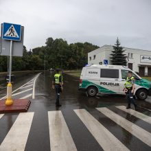 Kaune kelią užtvėrė policijos operacija