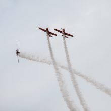 Aviacijos šventė Kaune: nuo skraidančios legendos iki didžiausios vėliavos nuleidimo