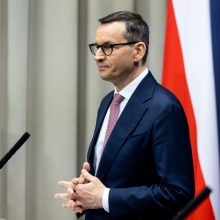 M. Morawieckis: valdančioji partija bandys formuoti vyriausybę, jei to paprašys prezidentas