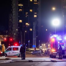 Vilniuje kilus gaisrui daugiabutyje, žmogus apdegė pirštus