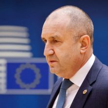 Bulgarijos prezidentas vetavo susitarimą su Ukraina dėl šarvuotųjų transporterių tiekimo
