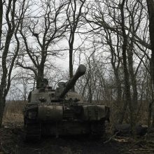 Ukrainos kariuomenė: rusai smarkiai apšaudo teritorijas šalies pietuose