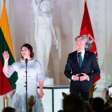Prezidentas ir pirmoji ponia dalyvavo Šiaulių vyskupijos šeimų šventėje: linkėjo meilės ir santarvės