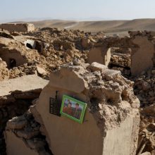Afganistanas sumažino žuvusiųjų per žemės drebėjimą skaičių iki tūkstančio