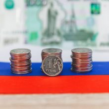 Analitikai: Rusijos karo ekonomika rodo perkaitimo požymius