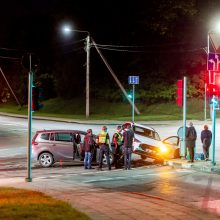 Avarija prie Vilniaus Rasų kapinių – susidūrė „CityBee“ ir „Opel“