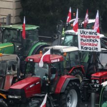 Ukraina piktinasi Lenkijos ūkininkų protestais pasienyje
