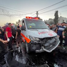 Izraelio kariuomenė patvirtino smūgį greitosios pagalbos automobiliui Gazoje